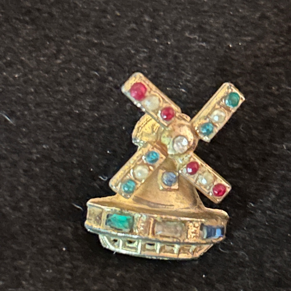 Movable Windmill Lapel Brooch